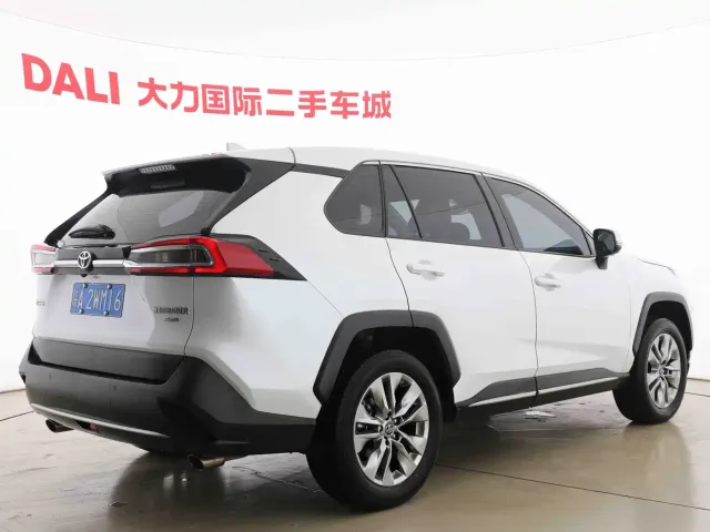 Toyota Wildlander — Фото автомобиля 16