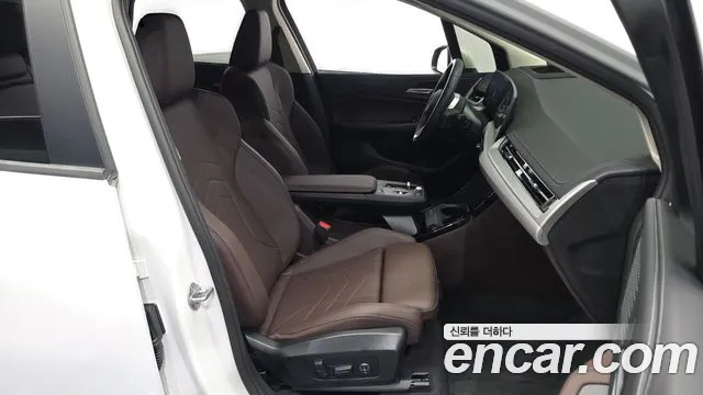 BMW 2 Series U06 — Фото автомобиля 11