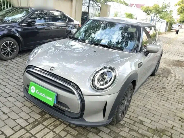 Фотография автомобиля — MINI Hatch