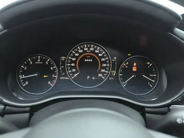 Mazda Axela — Фото автомобиля 14
