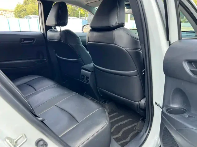 Toyota Corolla Cross — Фото автомобиля 7