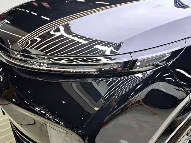 Li Auto L9 — Фото автомобиля 7