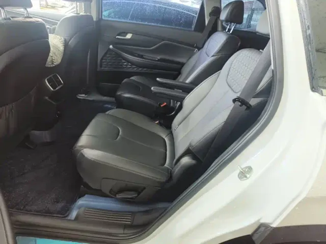 Hyundai Santa Fe — Фото автомобиля 16