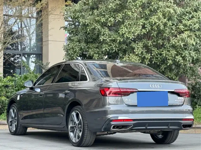 Audi A4L — Фото автомобиля 11