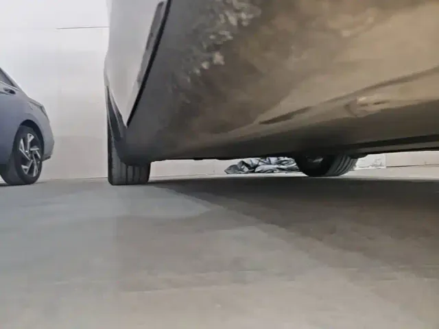 Tesla Model Y — Фото автомобиля 20