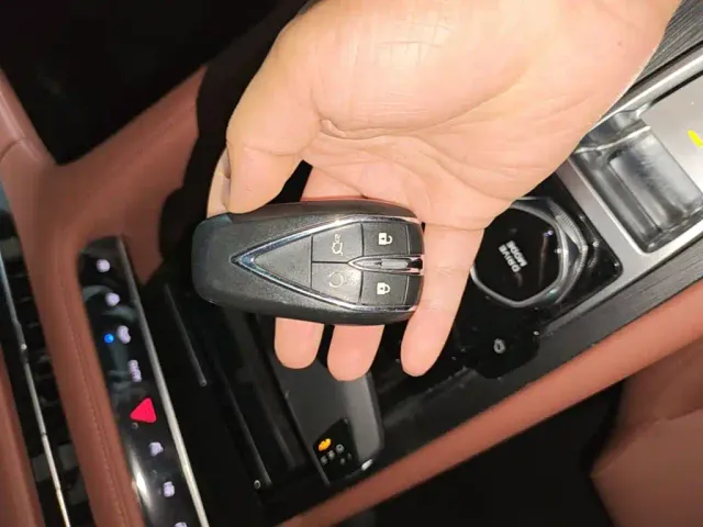 Changan CS75 Plus — Фото автомобиля 8