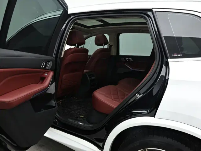 BMW X5 — Фото автомобиля 14