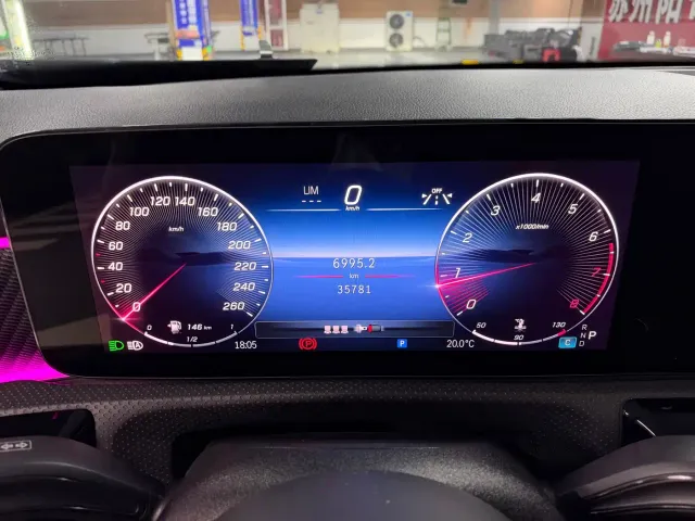 Mercedes-Benz A-Class — Фото автомобиля 15
