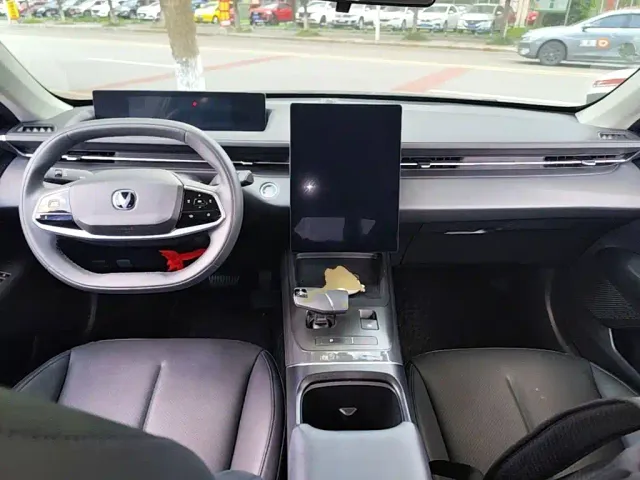 Changan Lamore — Фото автомобиля 9