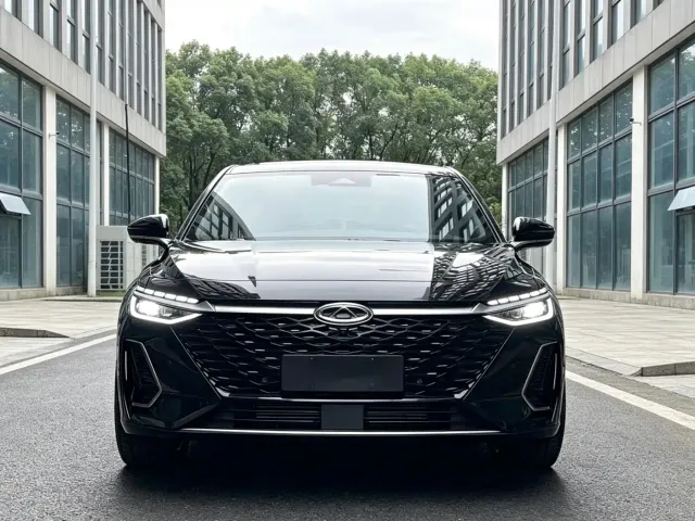 Chery Arrizo 8 — Фото автомобиля 3