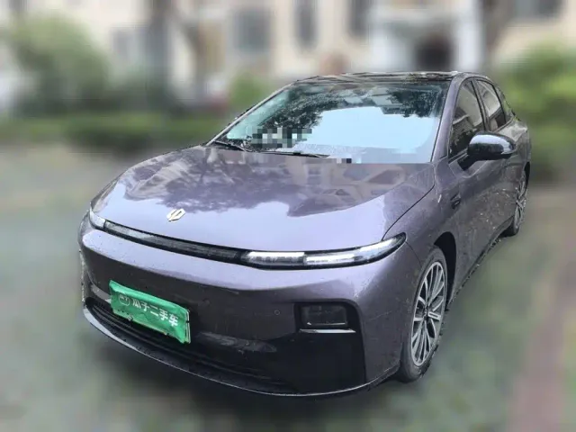 Фотография автомобиля — Leapmotor B01