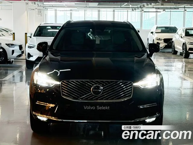Volvo XC60 Generation 2 — Фото автомобиля 3