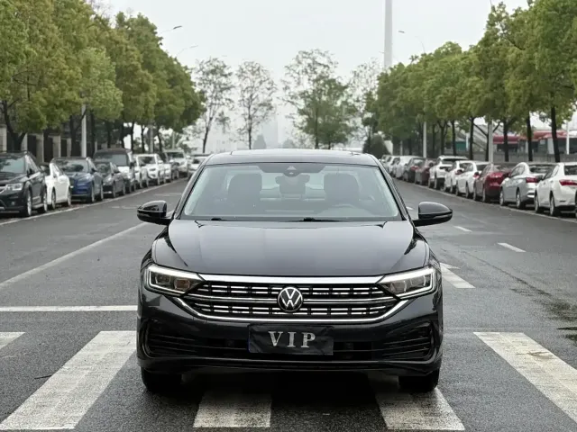 Volkswagen Sagitar — Фото автомобиля 2