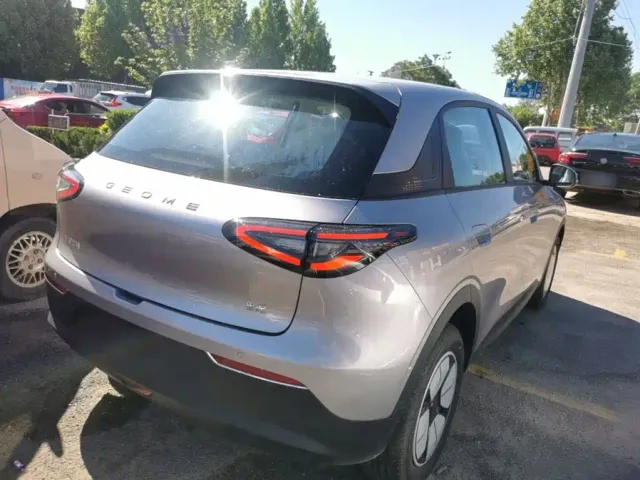 Geely Starry Wish — Фото автомобиля 4
