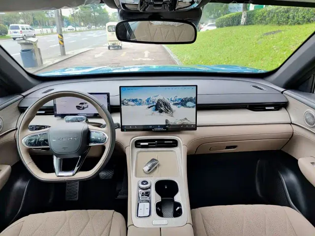 Chery Tiggo 8 PLUS C-DM — Фото автомобиля 10