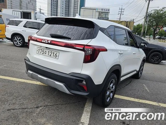 Kia Seltos Бензин 1.6 турбо 2WD — Фото автомобиля 2