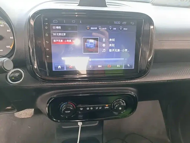 Roewe Clever — Фото автомобиля 12