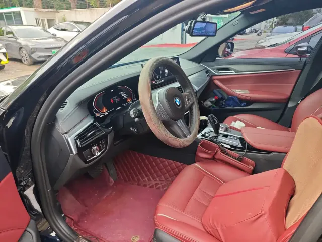 BMW 5 Series — Фото автомобиля 7