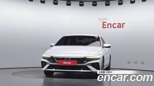 Hyundai Avante — Фото автомобиля 3