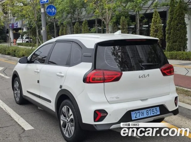 Kia Niro — Фото автомобиля 6