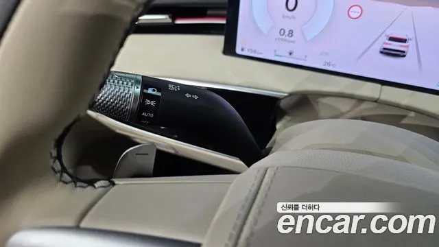 Genesis GV70 — Фото автомобиля 29
