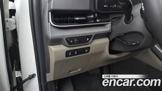 Kia Carnival — Фото автомобиля 27