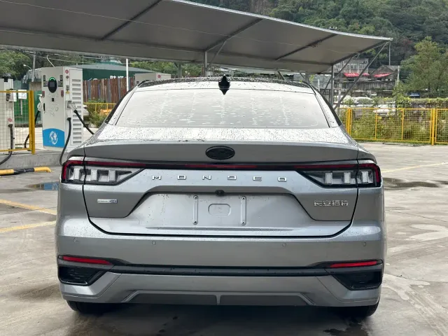 Ford Mondeo — Фото автомобиля 5