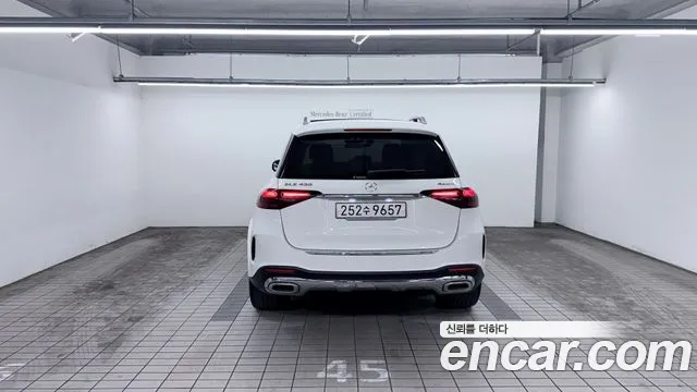 Mercedes-Benz GLE-Class — Фото автомобиля 4