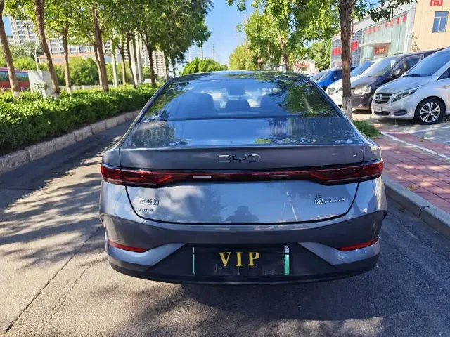 BYD Qin PLUS — Фото автомобиля 8