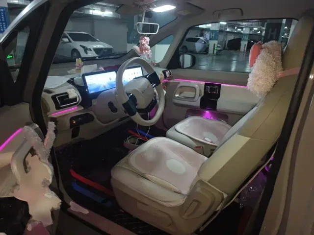 Baojun KiWi EV — Фото автомобиля 11