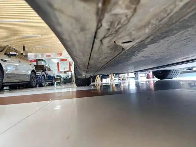 Tesla Model Y — Фото автомобиля 20
