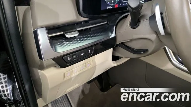 Kia Canival Carnival 4 поколение Дизель 9 мест Hi-Limousine — Фото автомобиля 15