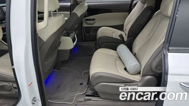 Kia Canival Carnival 4 поколение 9 мест Prestige — Фото автомобиля 10