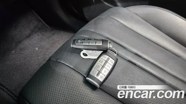 Genesis G80 Бензин 2.5 турбо AWD — Фото автомобиля 16
