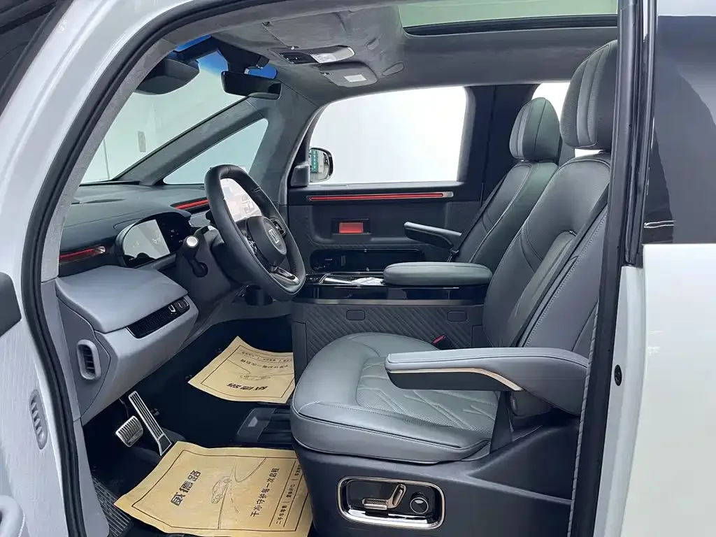 ZEEKR Zeekr MIX 2025 Long Range Intelligent Driving Edition — Фото автомобиля 14