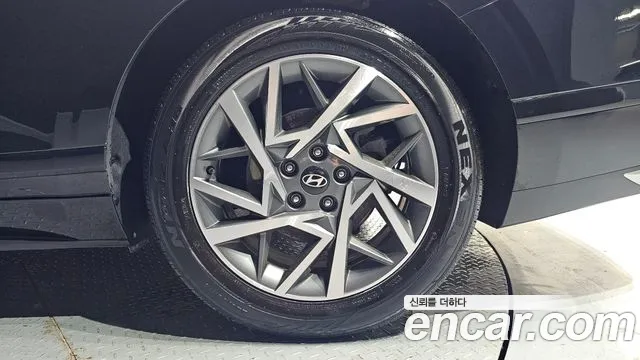 Hyundai Grandeur GN7 — Фото автомобиля 6