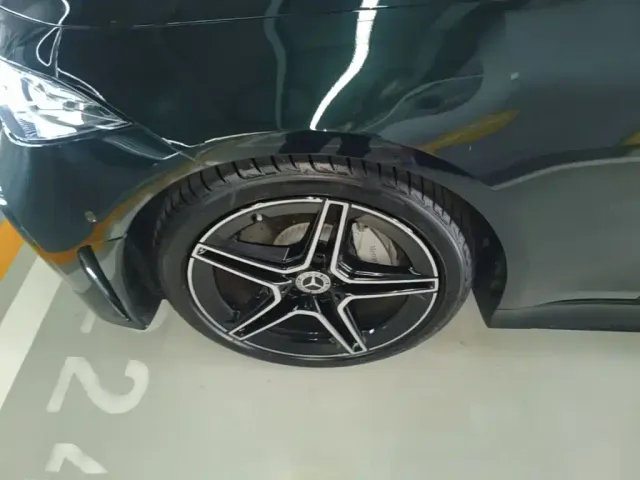 Mercedes-Benz CLS-Class — Фото автомобиля 22