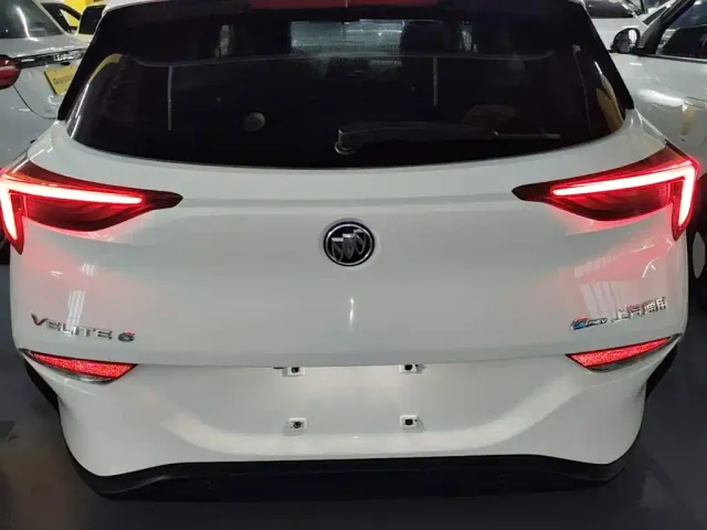 Buick Velite 6 — Фото автомобиля 5