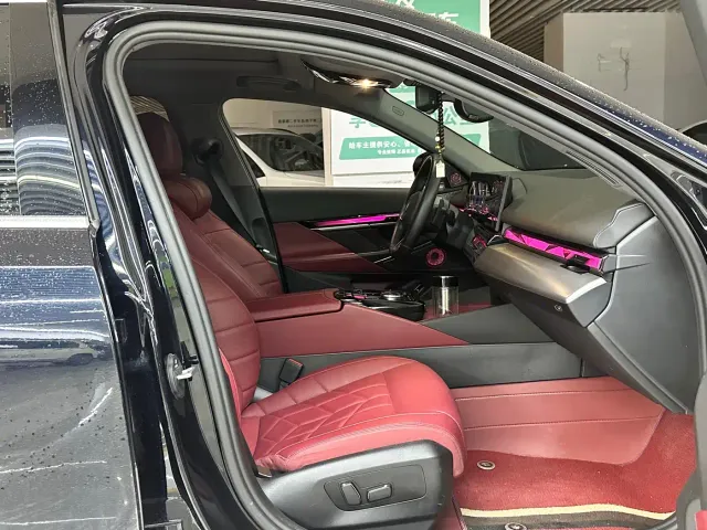 BMW 5 Series — Фото автомобиля 9