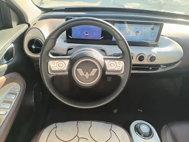 Wuling Bingo — Фото автомобиля 10