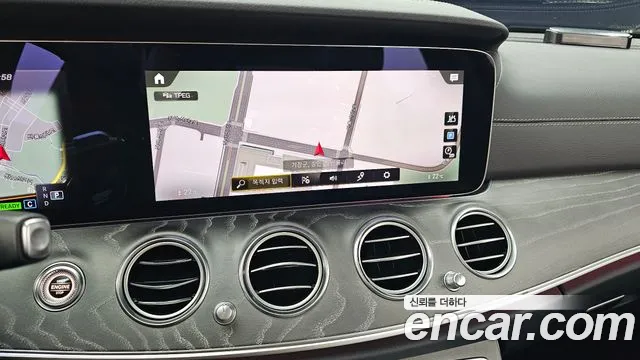 Mercedes-Benz E-Class W213 — Фото автомобиля 20