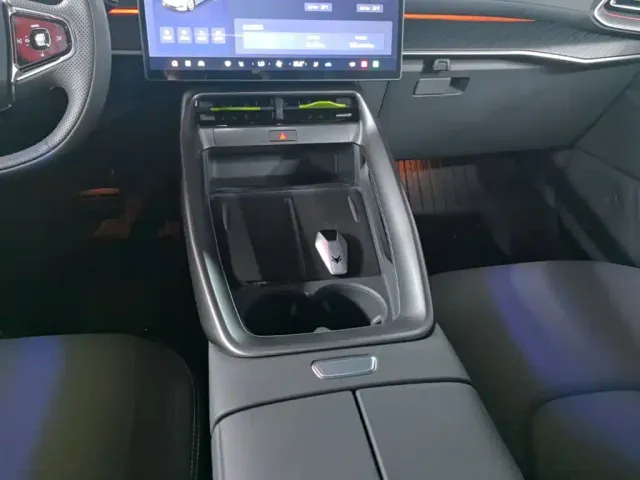 ARCFOX Arcfox Alpha S5 2024 560MAX 185kW — Фото автомобиля 13