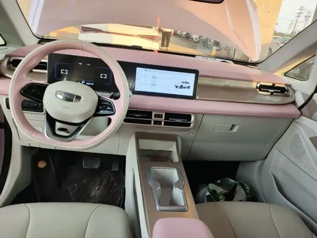 Geely Geometry E Firefly — Фото автомобиля 9