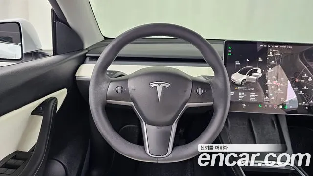 Tesla Model Y — Фото автомобиля 14