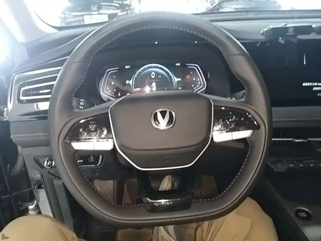 Changan X7 Plus — Фото автомобиля 10