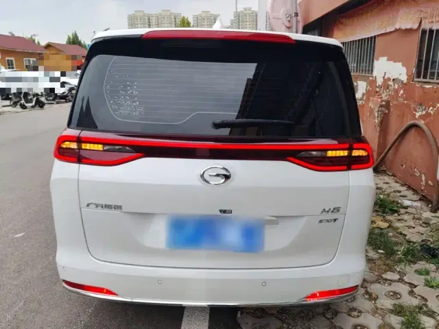 GAC Trumpchi M6 — Фото автомобиля 5