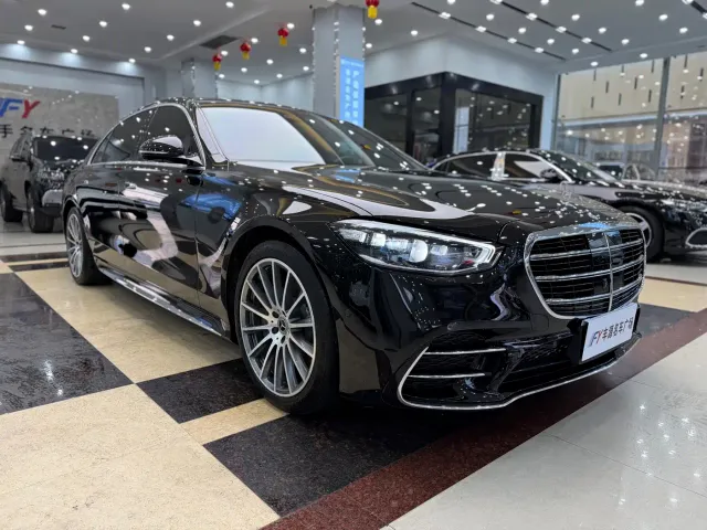 Mercedes-Benz S-Class — Фото автомобиля 3