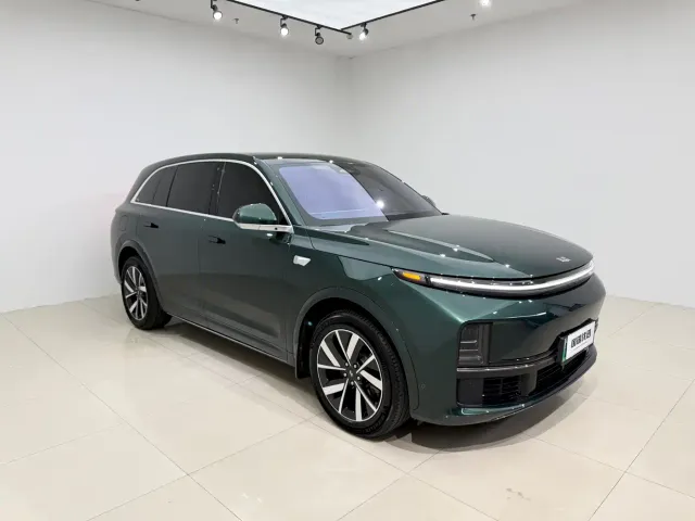 Li Auto L7 — Фото автомобиля 3