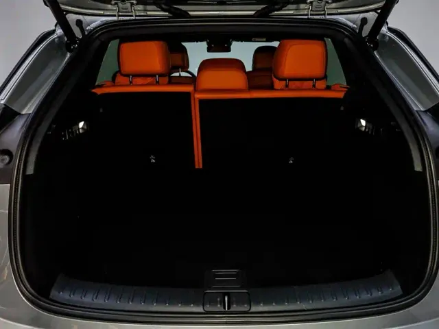 Li Auto i6 — Фото автомобиля 7