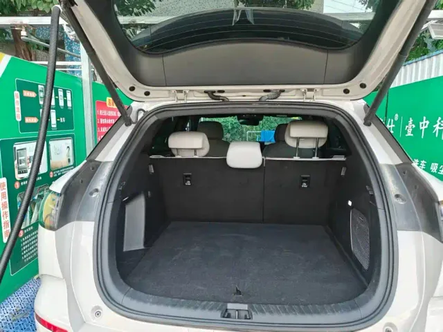BYD Sealion 06 — Фото автомобиля 17